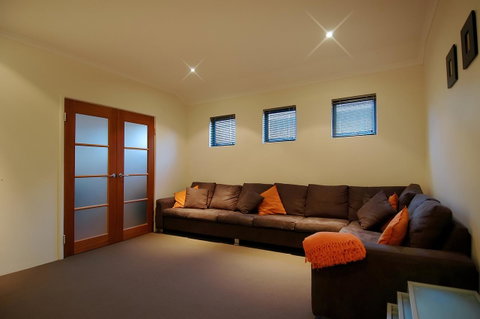 THE SANCTUARY LUXURY HOLIDAY HOME - Accommodation 4U 21
