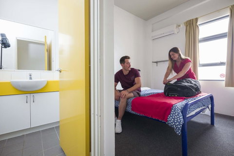 Perth City YHA - Accommodation 4U 14