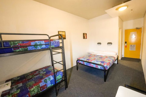 Perth City YHA - Accommodation 4U 28