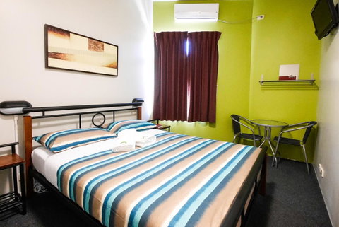 Perth City YHA - Accommodation 4U 12