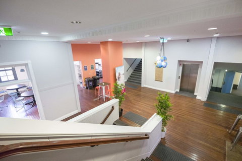 Perth City YHA - Accommodation 4U 9