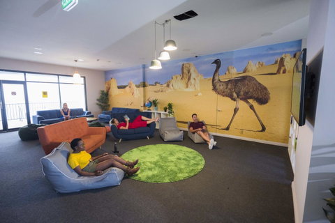 Perth City YHA - Accommodation 4U 16