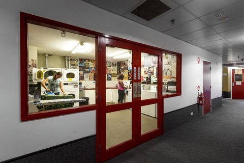 Perth City YHA - Accommodation 4U 36