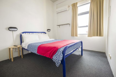 Perth City YHA - Accommodation 4U 8