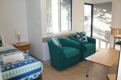 Mandurah Ocean Marina Chalets - Accommodation 4U 33