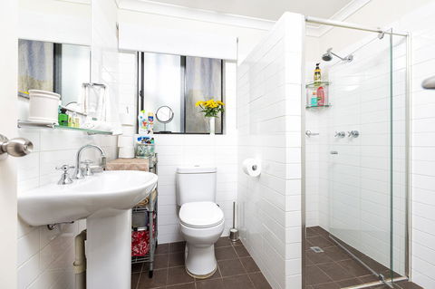 Como Executive Apartment - Accommodation 4U 15