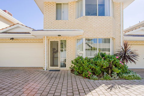 Jane Residence - Accommodation 4U 39