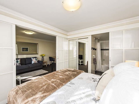 Subiaco Village 28 - Accommodation 4U 9
