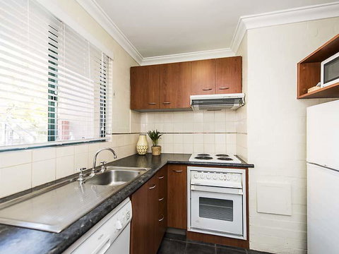 Subiaco Village 28 - Accommodation 4U 13
