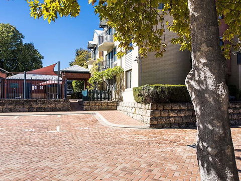 Subiaco Village 28 - Accommodation 4U 20
