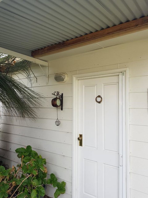 While Away Holiday Accommodation - Accommodation 4U 15