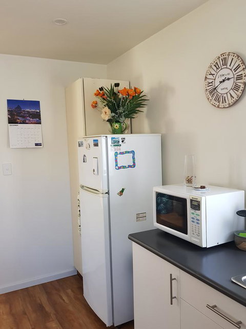 While Away Holiday Accommodation - Accommodation 4U 7