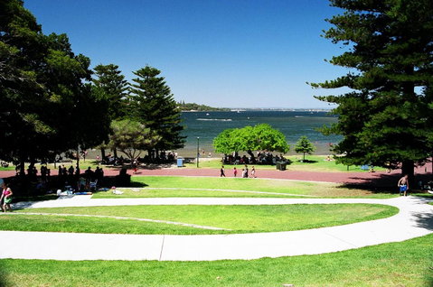 While Away Holiday Accommodation - Accommodation 4U 20