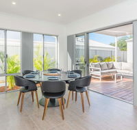 Karrinyup Waters Luxury House Rental - Accommodation 4U