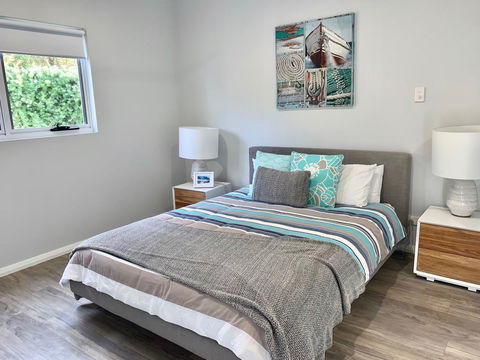 17 By The Sea - Accommodation 4U 8