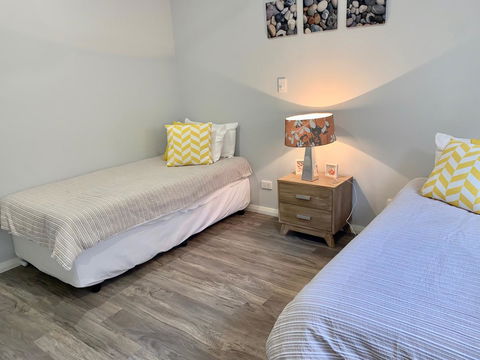 17 By The Sea - Accommodation 4U 7