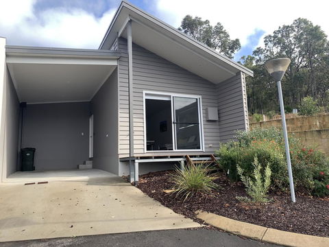 17 By The Sea - Accommodation 4U 0