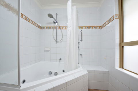 Mandalay Holiday Resort And Tourist Park - Accommodation 4U 11