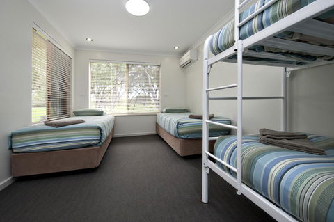 Mandalay Holiday Resort And Tourist Park - Accommodation 4U 1