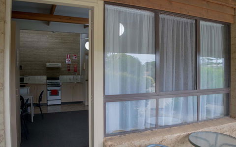 Hopetoun Motel & Chalet Village - Accommodation 4U 22