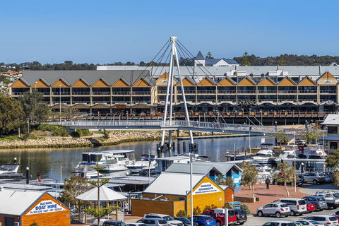 A 406 FANTASTIC OCEAN BEACH And MARINA VIEW APT - MANDURAH - Accommodation 4U 23