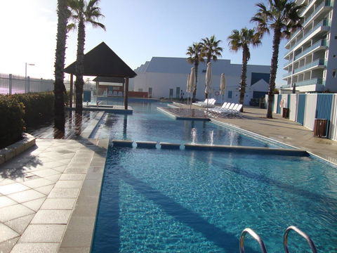 A 406 FANTASTIC OCEAN BEACH And MARINA VIEW APT - MANDURAH - Accommodation 4U 25