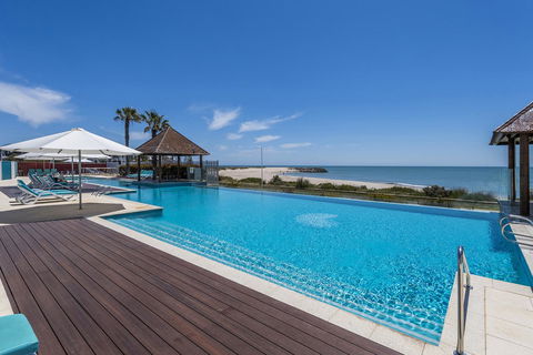 A 406 FANTASTIC OCEAN BEACH And MARINA VIEW APT - MANDURAH - Accommodation 4U 1