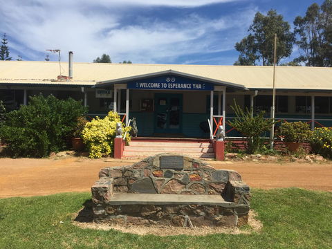 Esperance YHA - Accommodation 4U 6