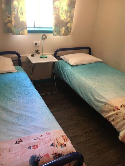 Esperance YHA - Accommodation 4U 8