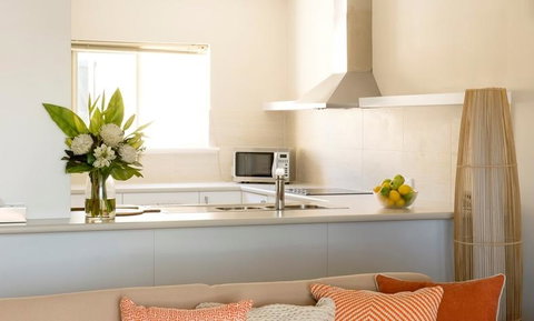 The Marina Hotel - Mindarie - Accommodation 4U 19