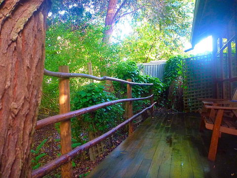 Black Cockatoo Lodge - Accommodation 4U 21