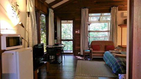 Black Cockatoo Lodge - Accommodation 4U 33
