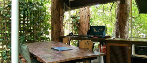 Black Cockatoo Lodge - Accommodation 4U 1