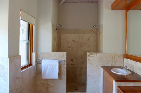 Moana Spa Villas - Prime Yallingup Location - Accommodation 4U 14