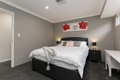 Perth Comfy Stays - Accommodation 4U 29