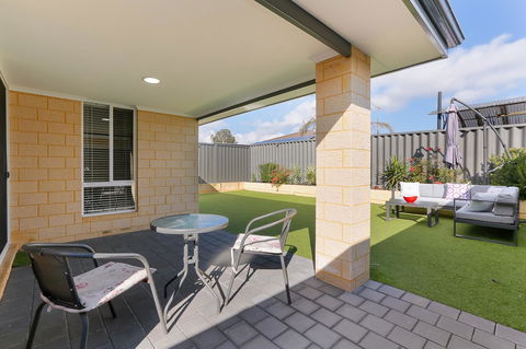 Perth Comfy Stays - Accommodation 4U 11