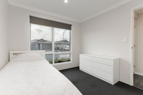 Perth Comfy Stays - Accommodation 4U 43