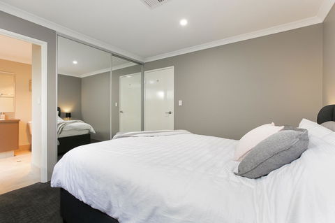 Perth Comfy Stays - Accommodation 4U 25