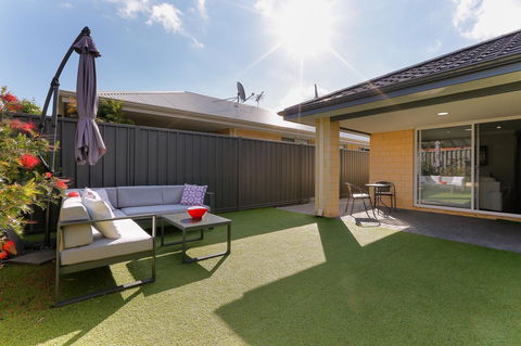 Perth Comfy Stays - Accommodation 4U 9
