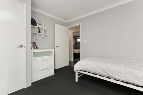 Perth Comfy Stays - Accommodation 4U 33