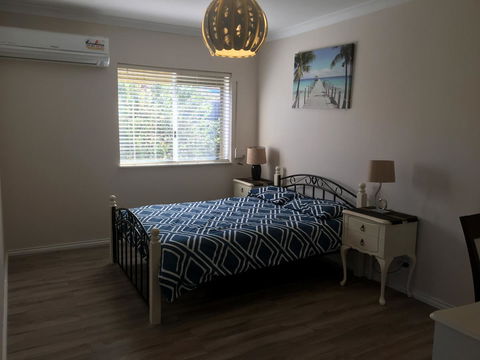 Halls Head Beach House - Accommodation 4U 8