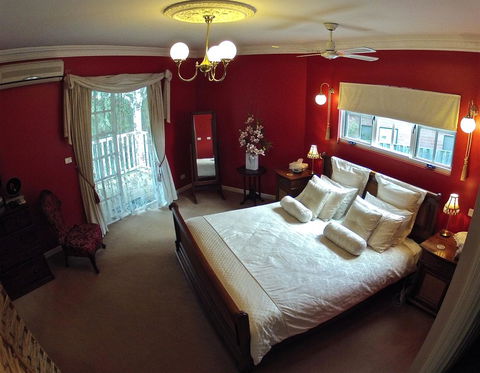 Lanterns Retreats - Accommodation 4U 7