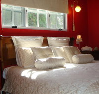 Lanterns Retreats - Accommodation 4U