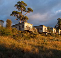 Swansea Beach Chalets - Accommodation 4U