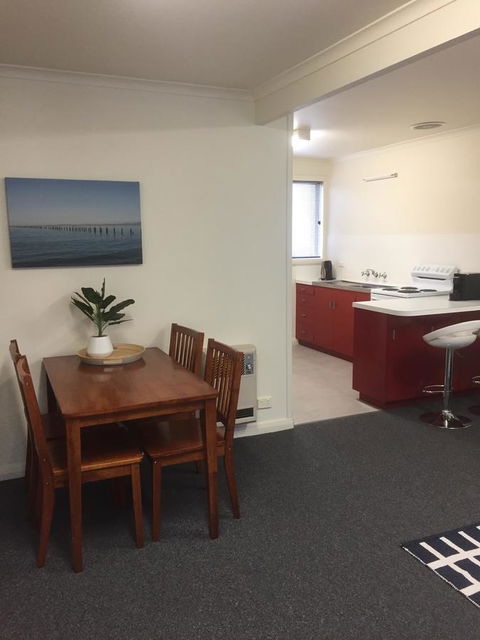 Old Pier Apartments - Accommodation 4U 5