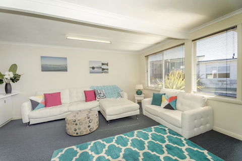 Old Pier Apartments - Accommodation 4U 14