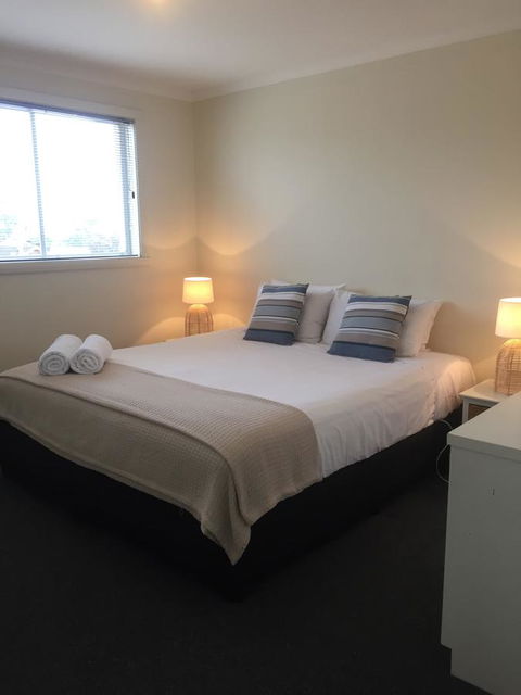 Old Pier Apartments - Accommodation 4U 3