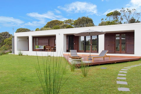 Tamar Solar Home - Accommodation 4U 13