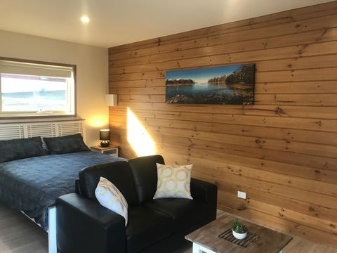 Loma Cottages - Accommodation 4U 14