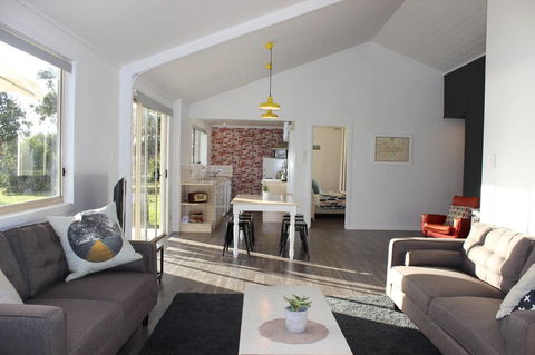 Boomers Retreat, Alonnah, Bruny Island - Accommodation 4U 0